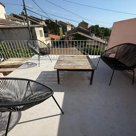 Le Balcon Des Pourcelles * Les Mees